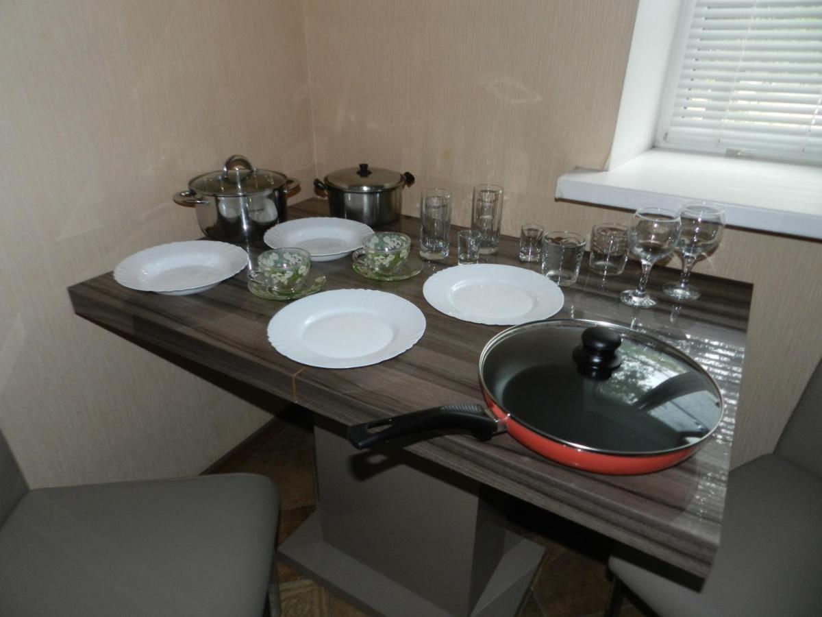 1-Room Luxury Apartment On Sobornyi Avenue 170-V, By Grandhome Zaporizhia ภายนอก รูปภาพ