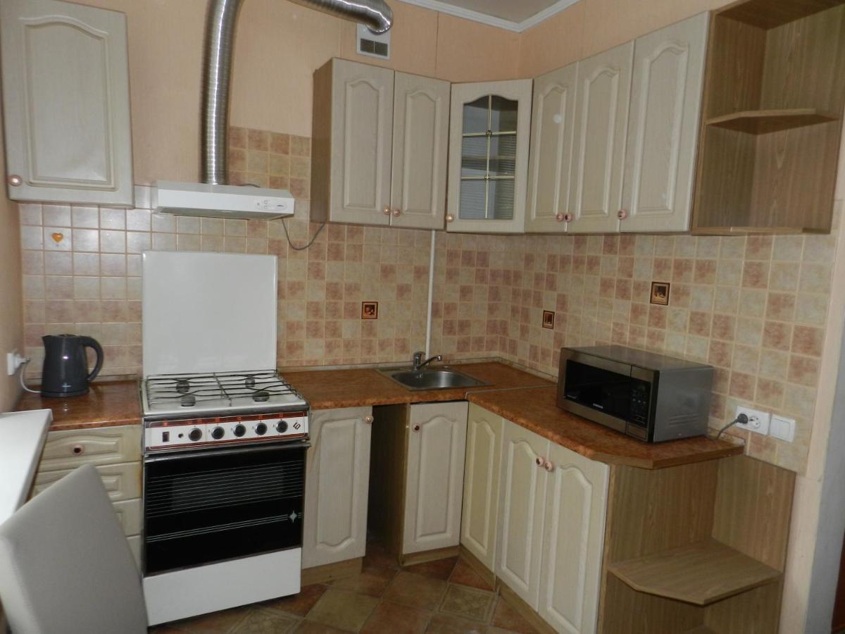 1-Room Luxury Apartment On Sobornyi Avenue 170-V, By Grandhome Zaporizhia ภายนอก รูปภาพ